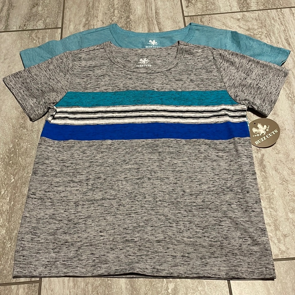 Bundle of gray & green crewneck short sleeves,size L(7)Buzz cuts